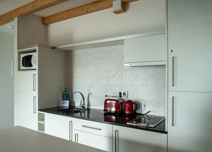 Hotel The Rock Suites &